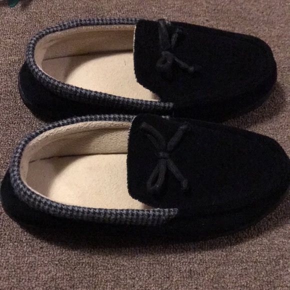 🔥5/$20🔥Unisex House Slippers - Picture 1 of 6